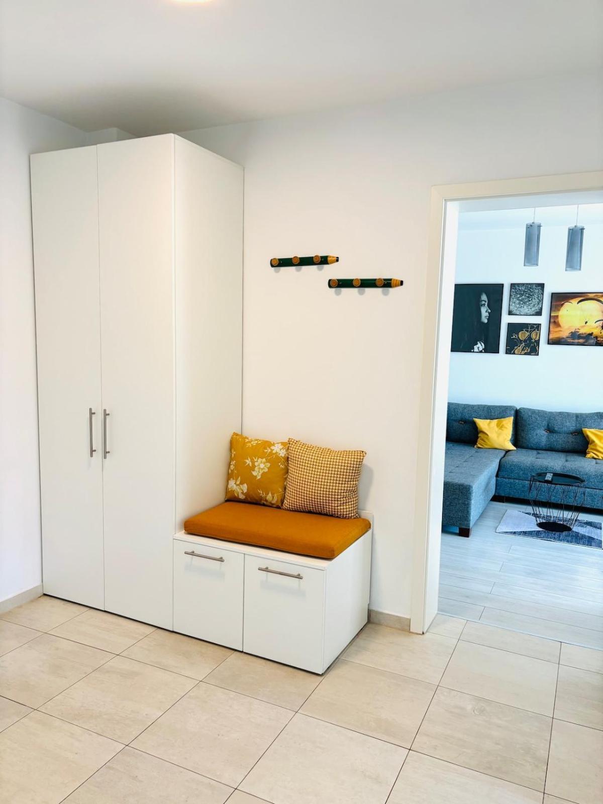Appartamento Stil Coresi Braşov